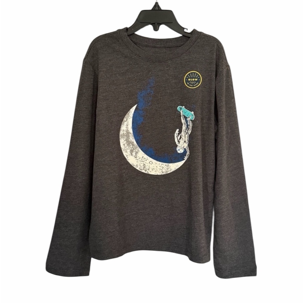 Cat & Jack Boys Glow In The Dark Skateboarder On The Moon Shirt Size S (6-7) NWT